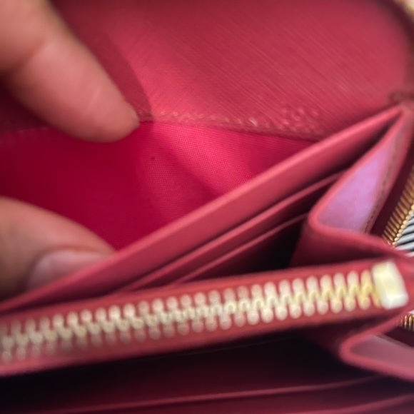🍁SOLD🍁Prada Peonia Leather Zippie Wallet - Picture 11 of 12